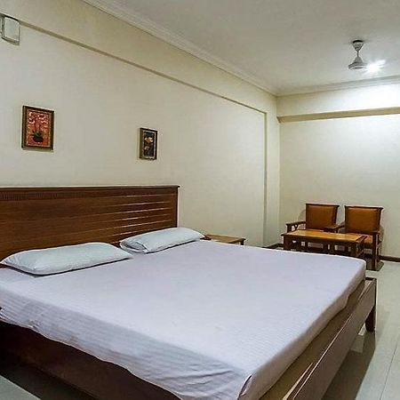 Hotel Chitra Park Tiruchchendūr Kültér fotó