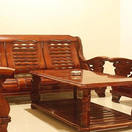 Hotel Chitra Park Tiruchchendūr Kültér fotó